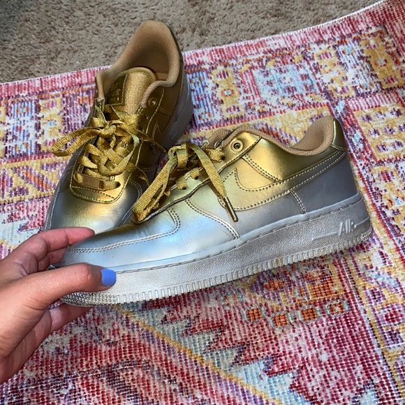 Nike Air Force 1 - Picture 2 of 3